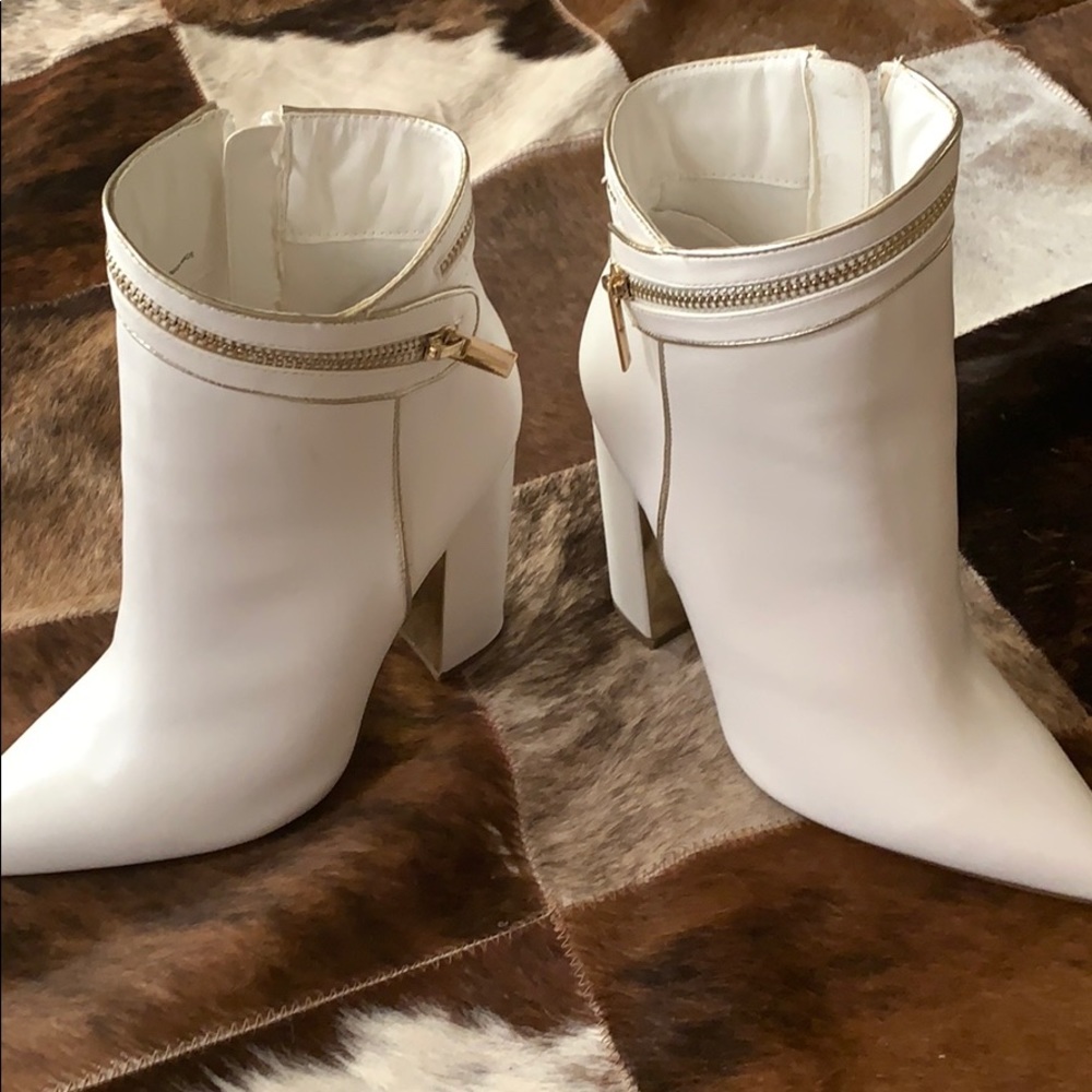 Mini boots - Picture 4 of 4